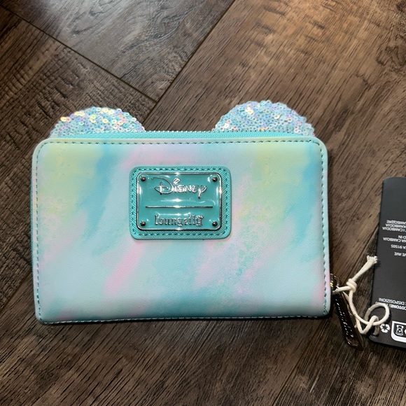 Loungefly Minnie Mouse sequins Bow mini backpack with matching wallet - Picture 5 of 7